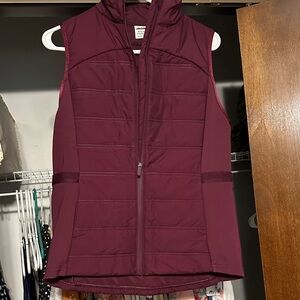 Avia Maroon Quilted Vest